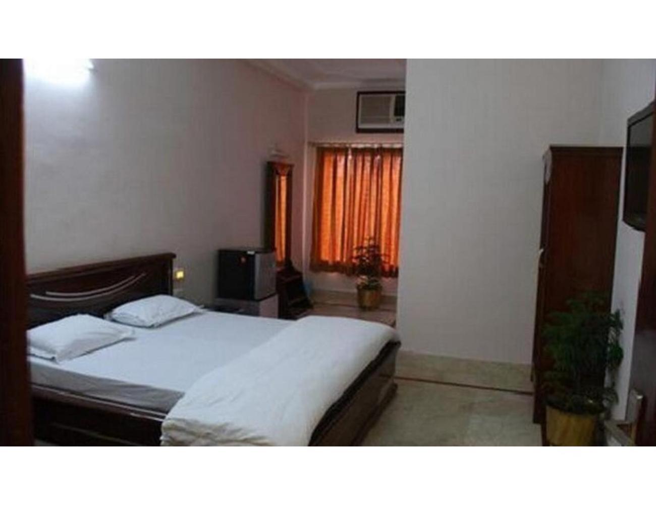 Homestay Shri Shri Radha Shyam Palace,
